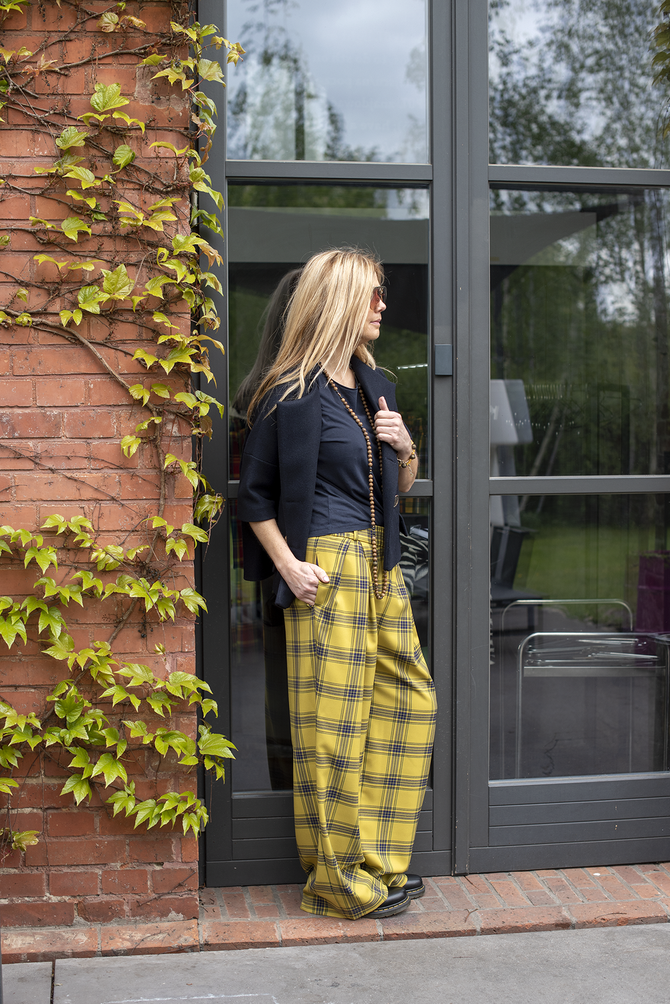 DOPAMINE DRESSING trousers with a check pattern NO.15