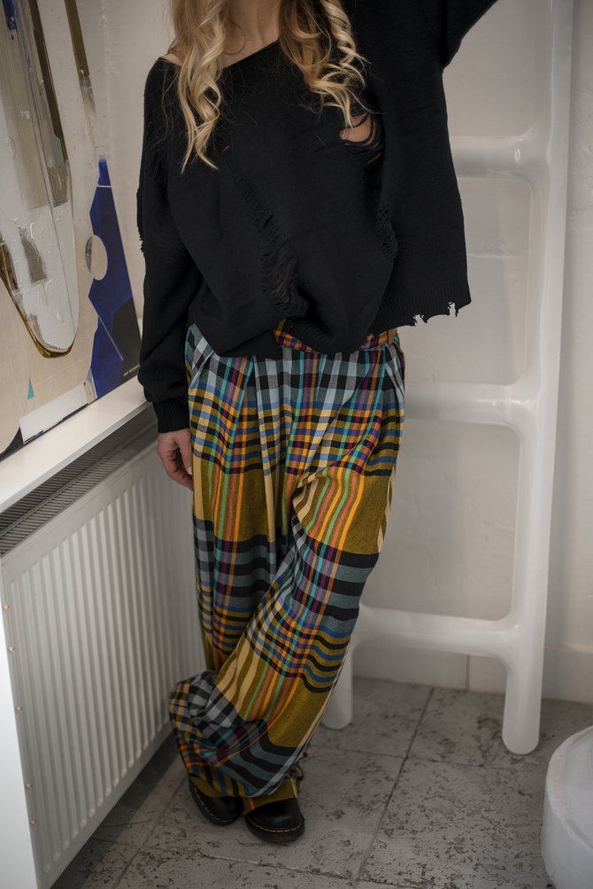 DOPAMINE DRESSING trousers with a check pattern NO.9