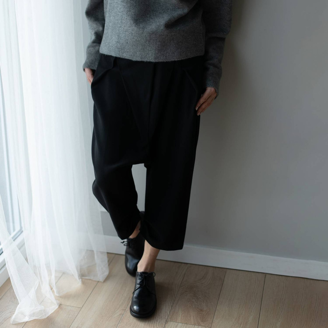 Black wool way-out trousers NO.5