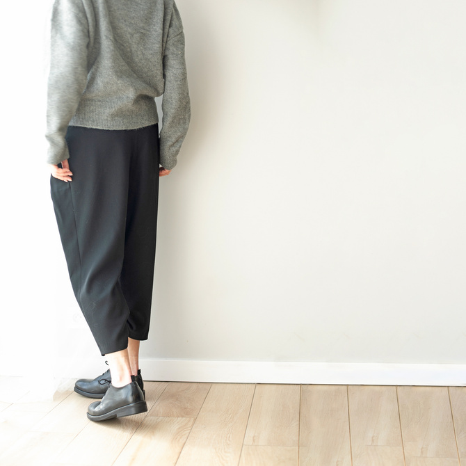 Black wool way-out trousers NO.5