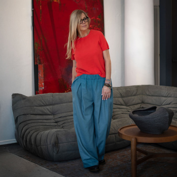 BOURETTE SPODNIE Z ZAKŁADKAMI W KOLORZE INTENSYWNYM BŁĘKITNYM Z JEDWABIU I BAWEŁNY