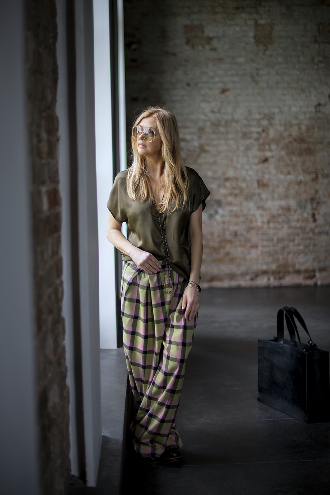 DOPAMINE DRESSING trousers with a check pattern NO.17