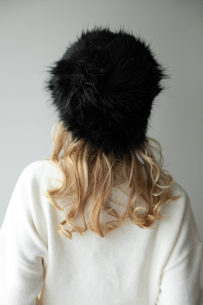 Faux-fur black fox hat, long-haired.