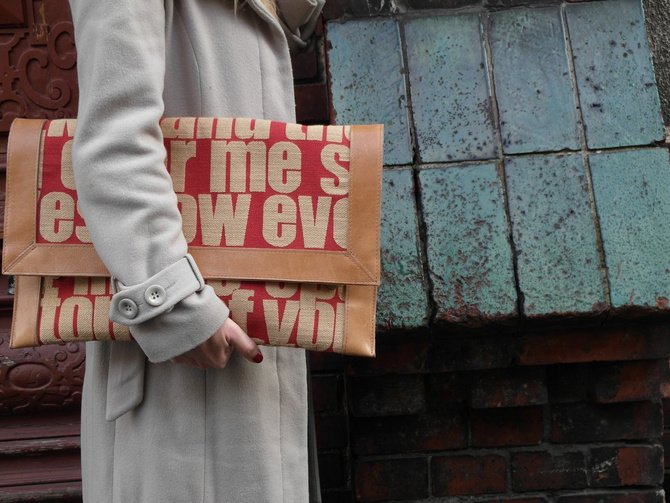 Kopertówka słowa gruba skóra, żakard słowa czerwień NO.132