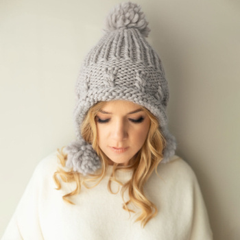 Alpaca and wirgin wool light grey hat.