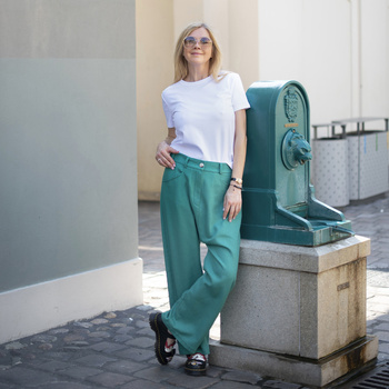 BOURETTE AWANGARDOWE SPODNIE Z OBNIŻONYM KROKIEM Z I WIĄZANYMI MANKIETAMI,JEDWABIU I BAWEŁNY, TURKUSOWE