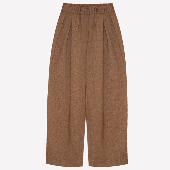 SPODNIE Z ZAKŁADKAMI W KOLORZE GINGER BROWN