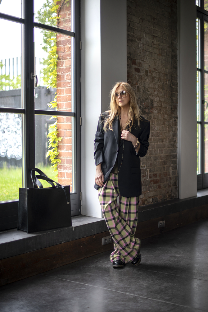 DOPAMINE DRESSING trousers with a check pattern NO.17