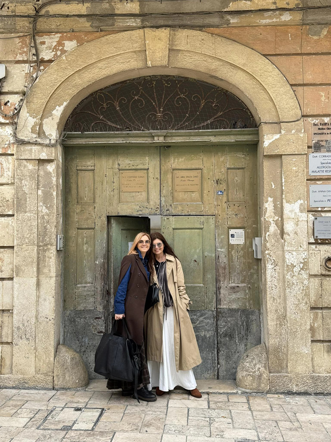 Black leather large tote bag NO. 235